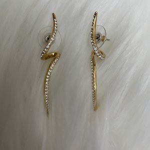 Nadir Earrings Gold Tone Earrings w/Crystals